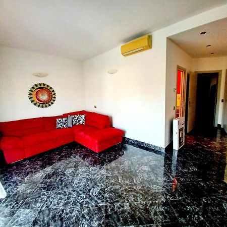 Appartamenti Lusso Milan Bagian luar foto